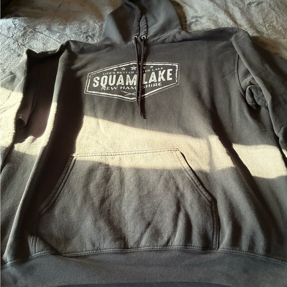 Squam Lake XL Green Hoodie. Like New.